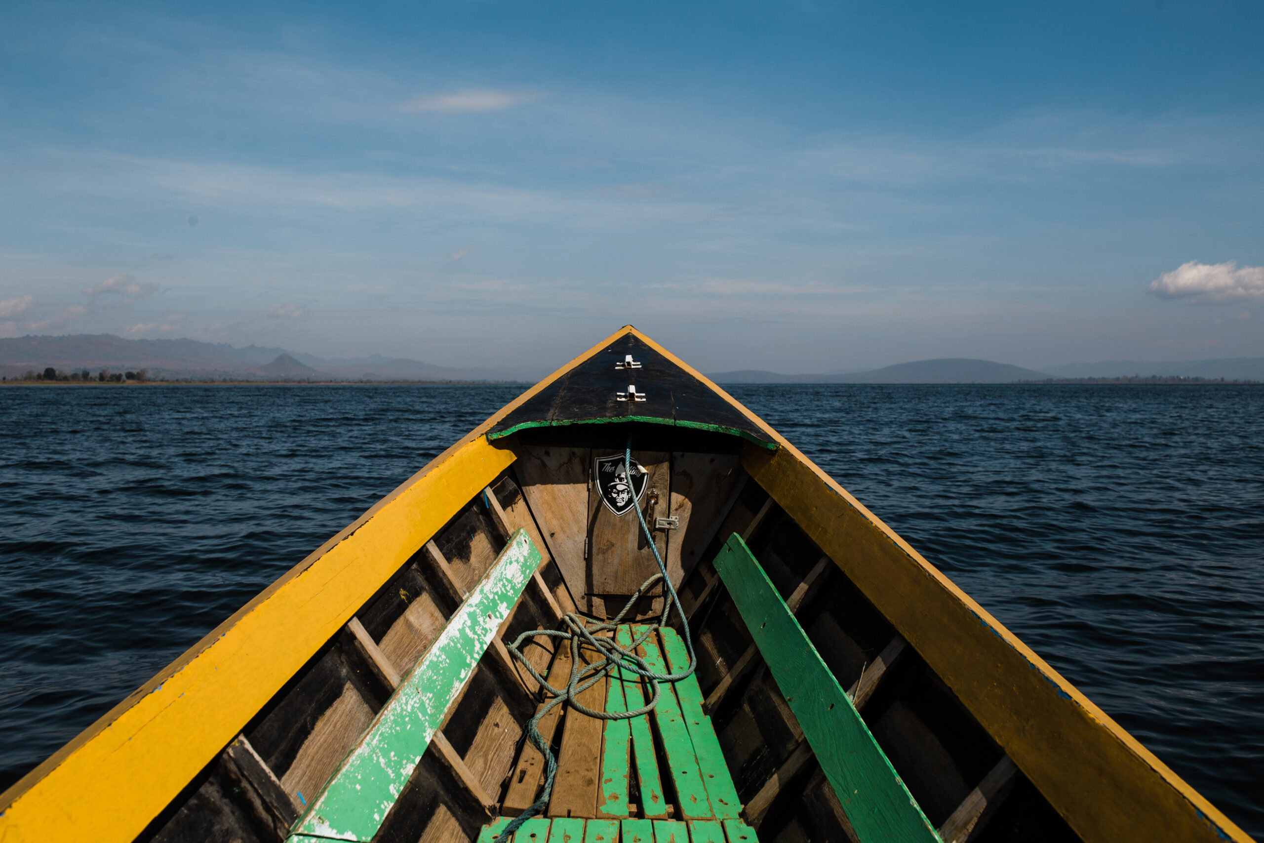Båt ute vid havet i Myanmar.
